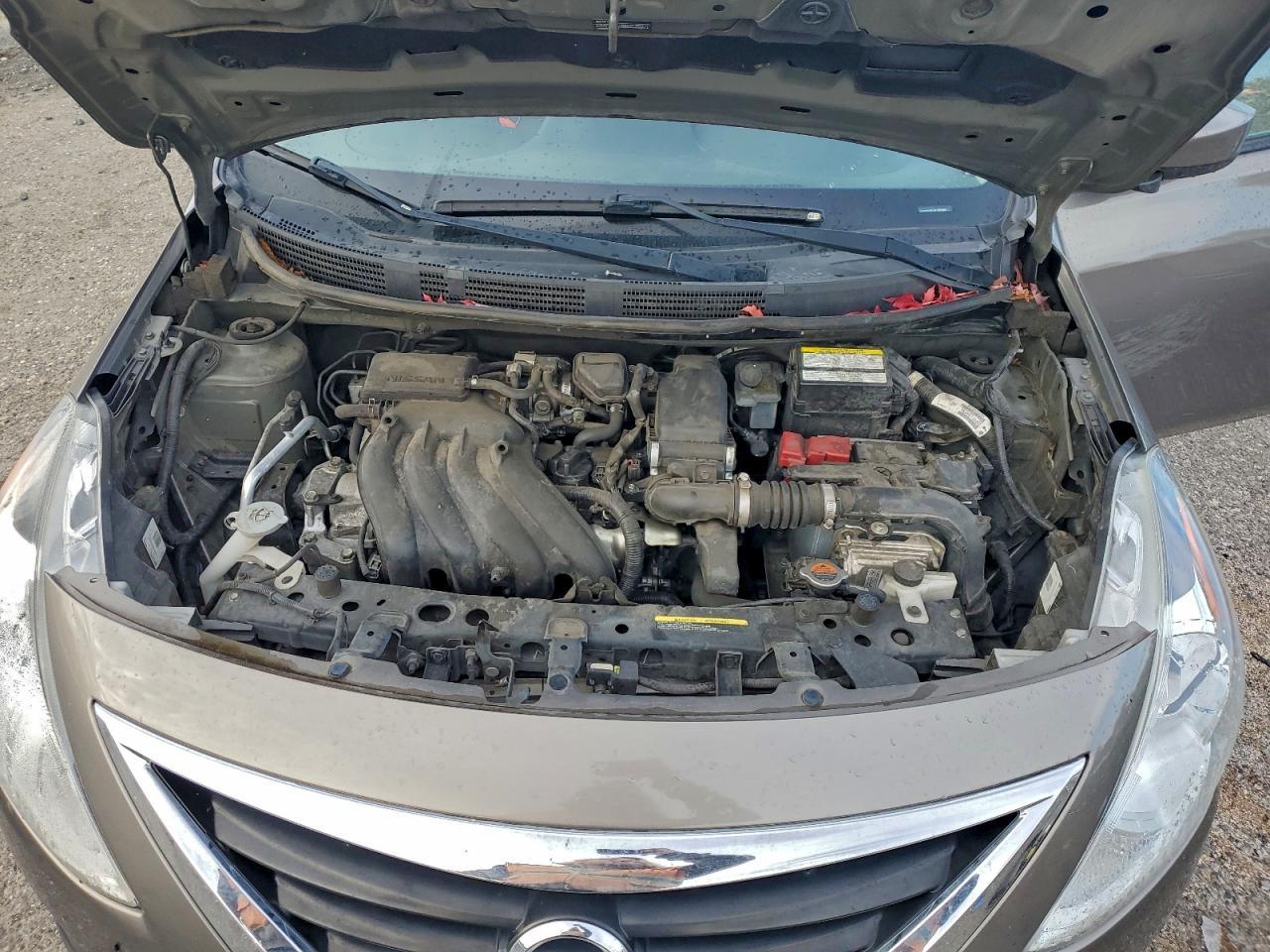2015 NISSAN VERSA