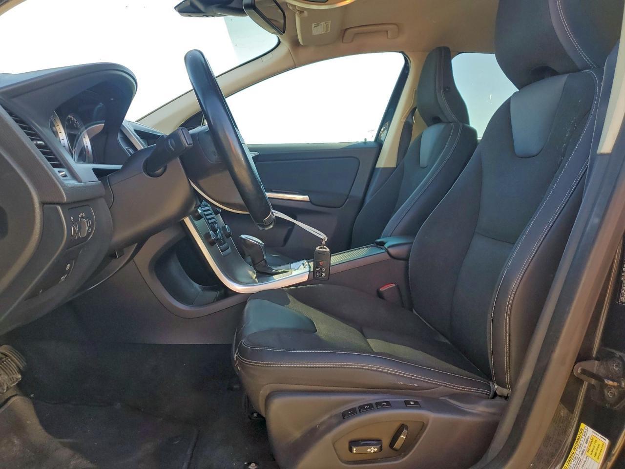 2013 VOLVO XC60