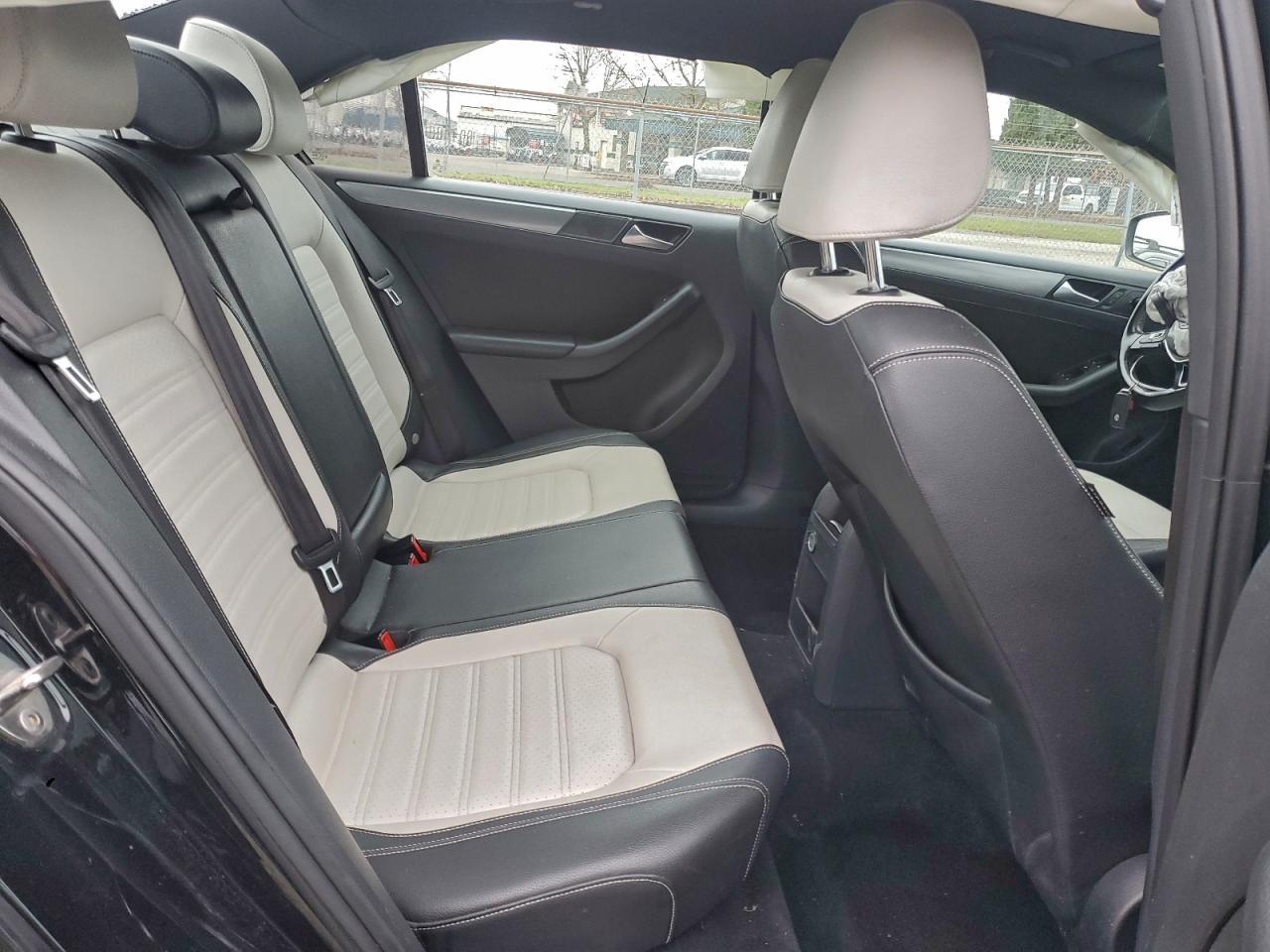 2016 VOLKSWAGEN JETTA