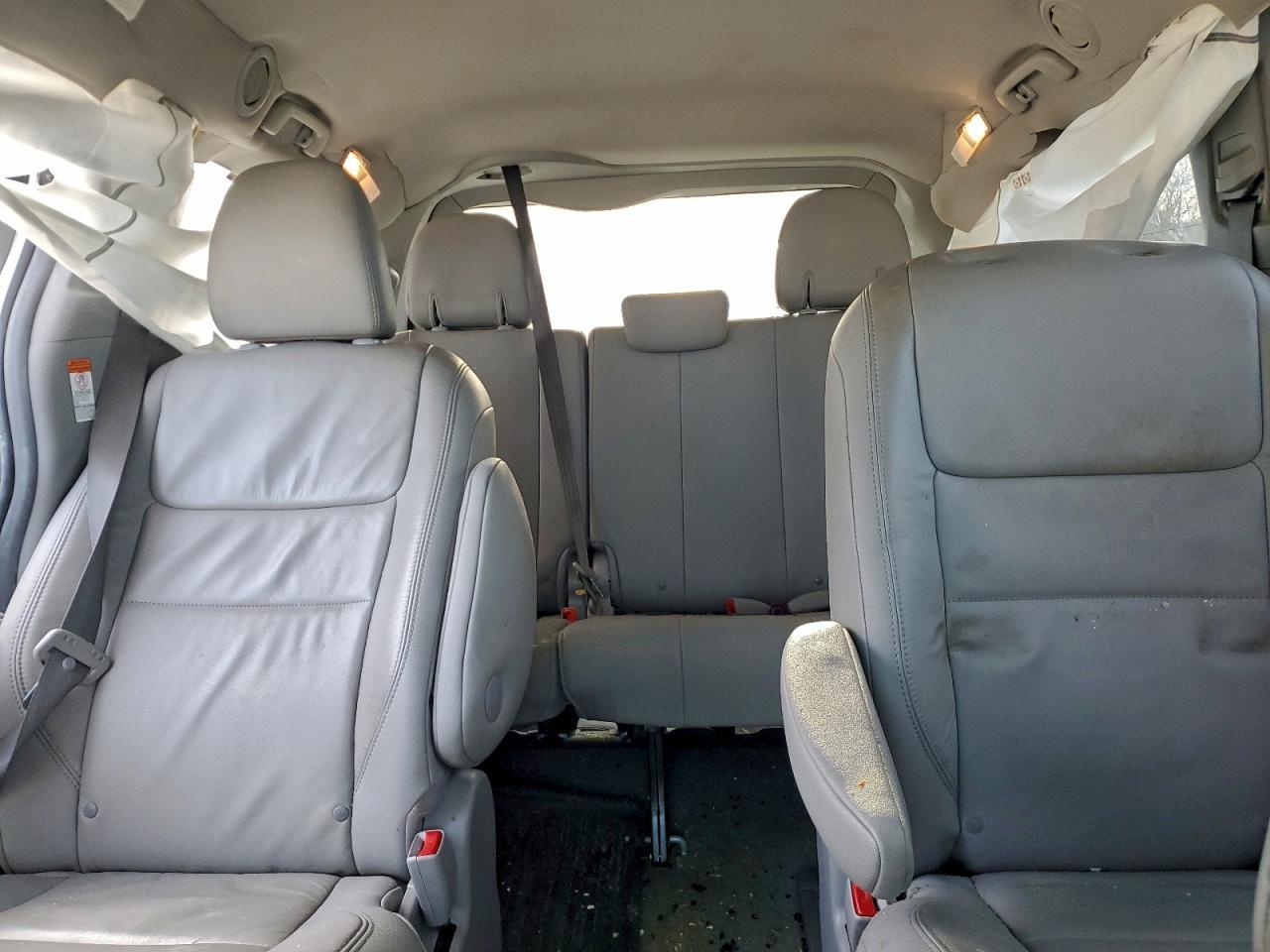 2017 TOYOTA SIENNA