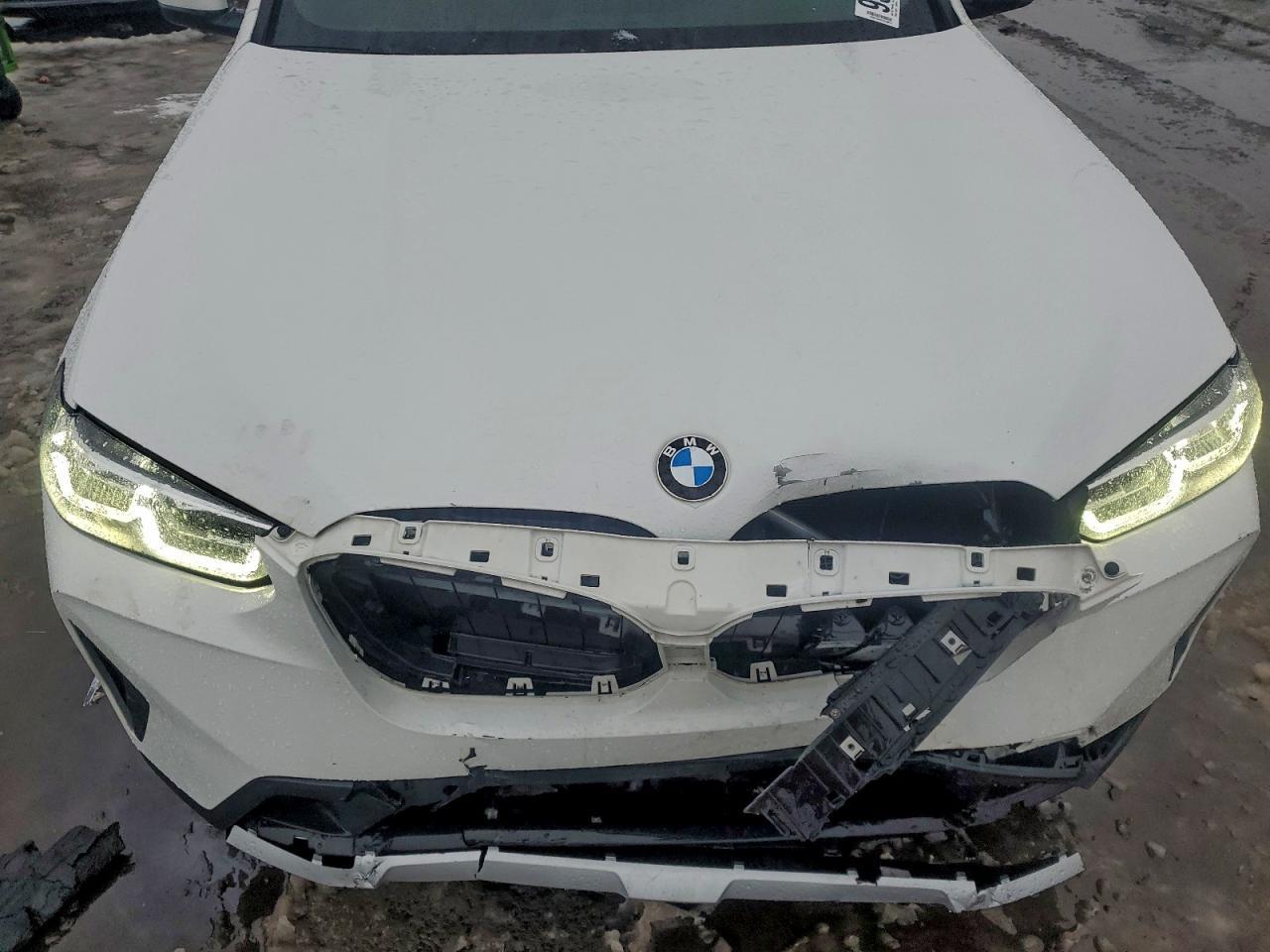 2023 BMW X4