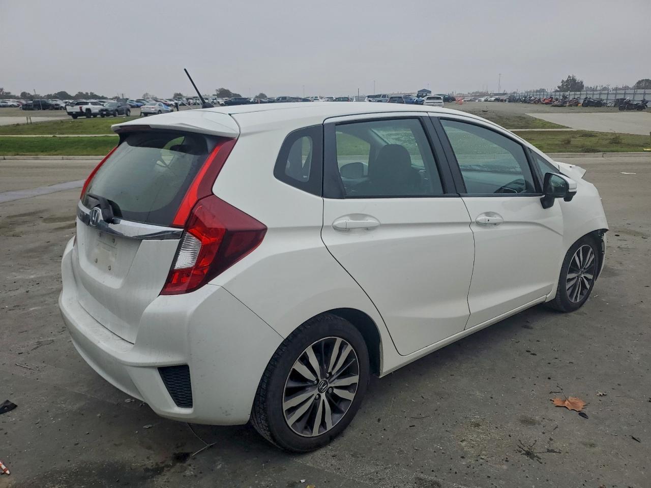 2016 HONDA FIT