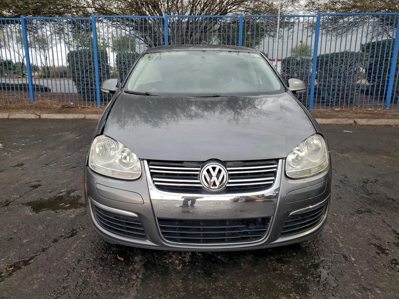 2010 VOLKSWAGEN JETTA