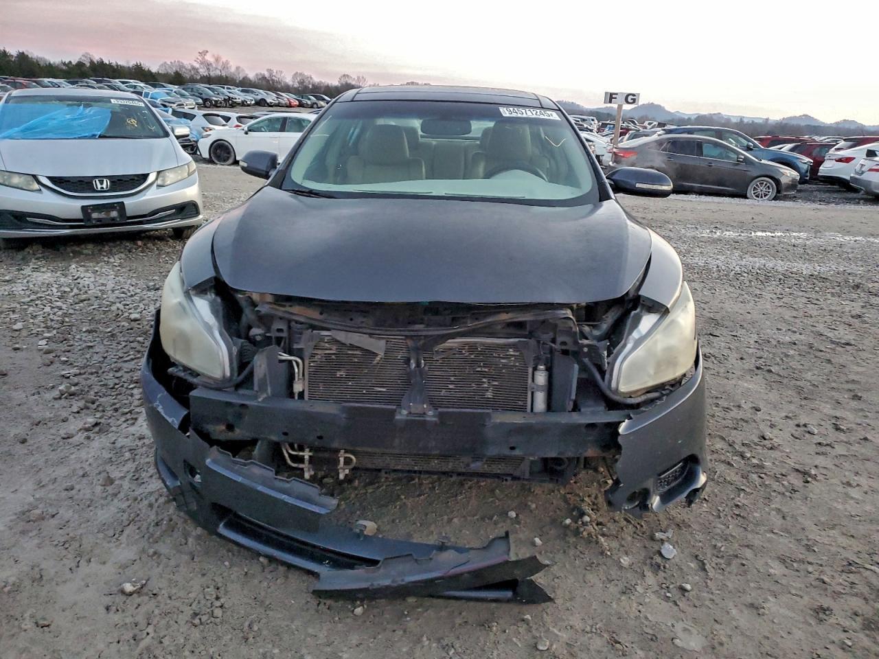 2010 NISSAN Maxima