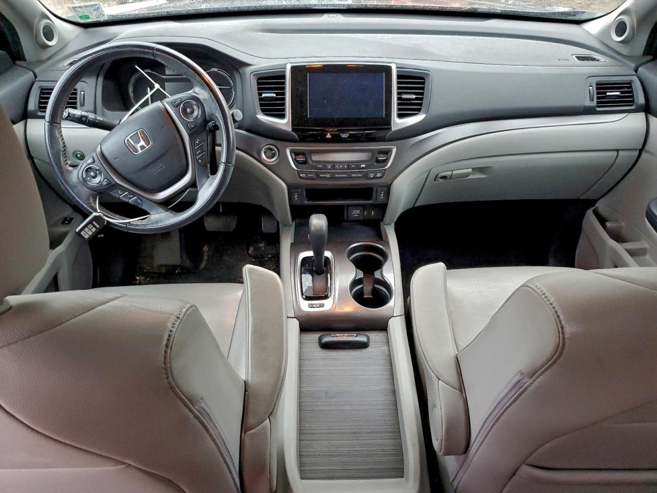 2017 HONDA PILOT