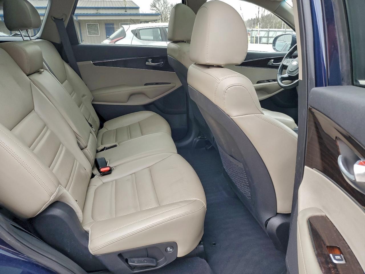 2020 KIA SORENTO