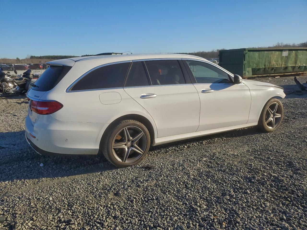 2017 MERCEDES-BENZ E-Class