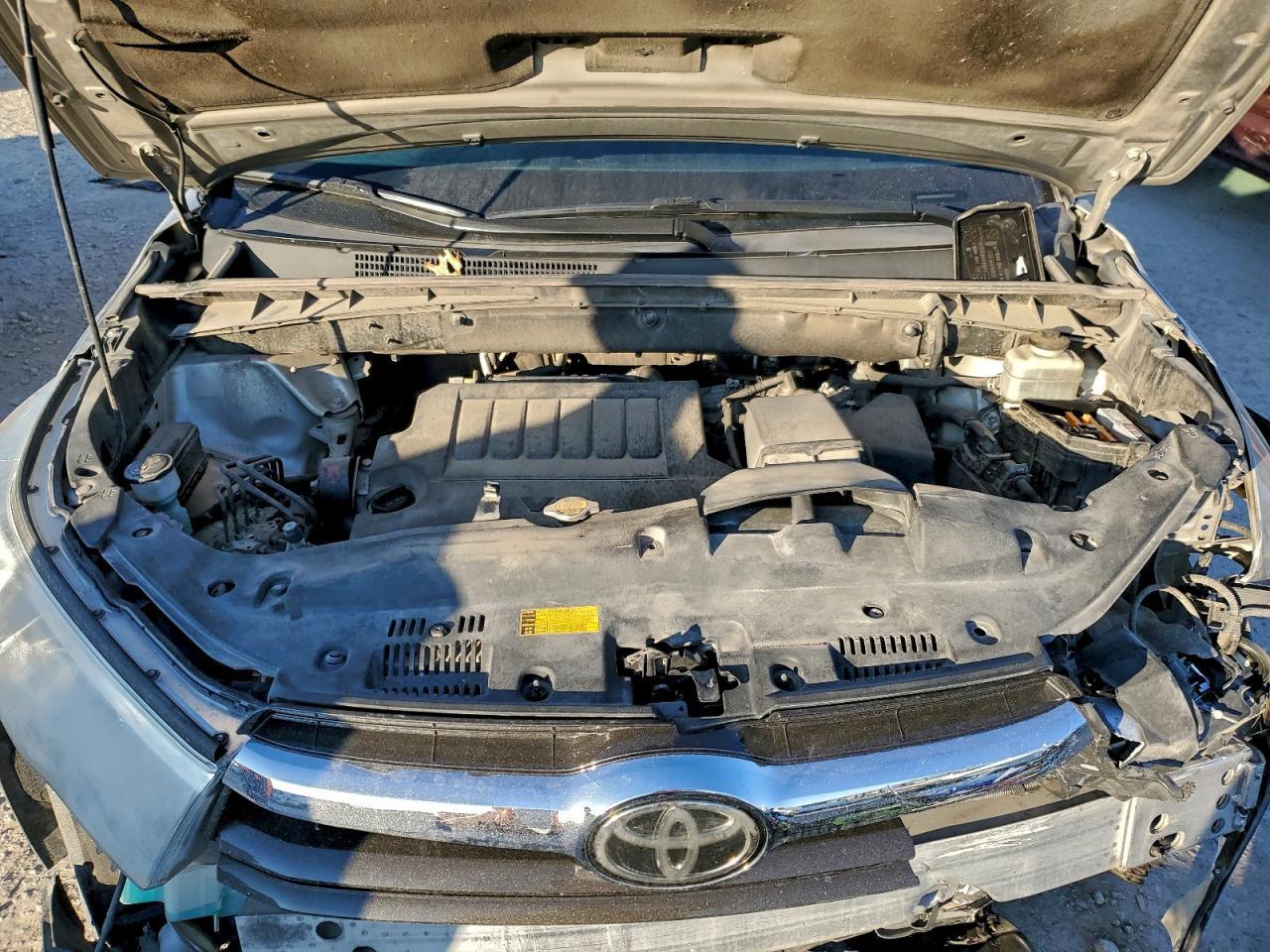 2015 TOYOTA HIGHLANDER