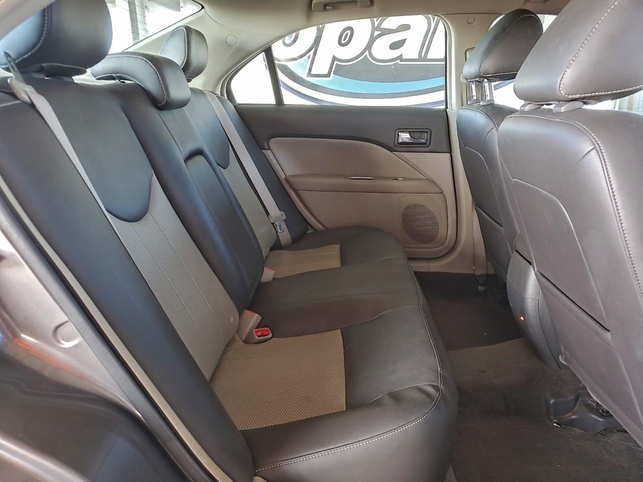 2011 MERCURY Milan