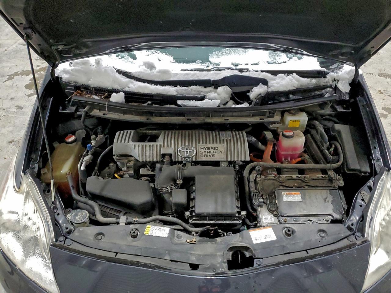2015 TOYOTA PRIUS