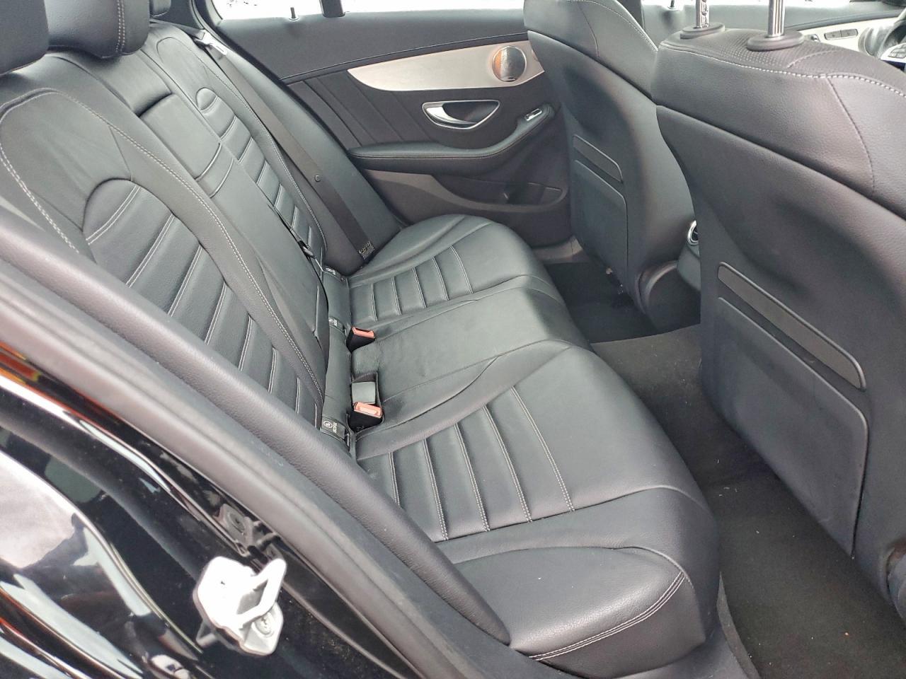 2016 MERCEDES-BENZ C-CLASS