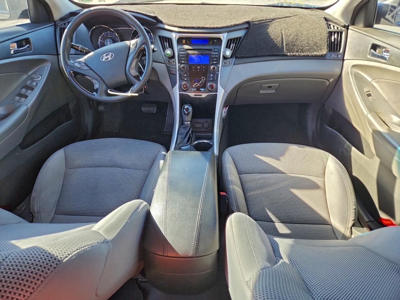 2013 HYUNDAI SONATA