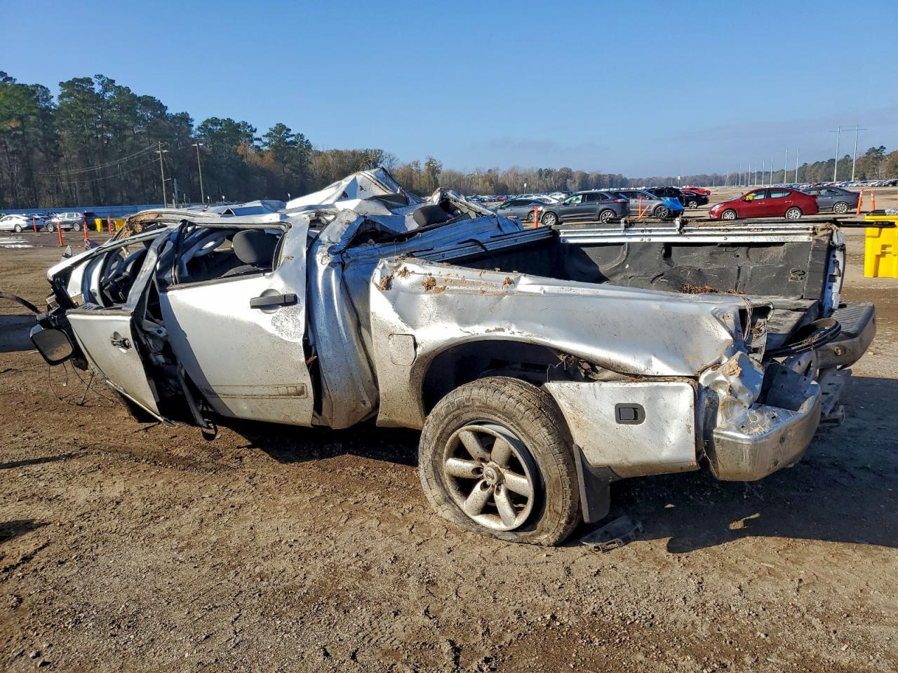 2011 NISSAN Titan