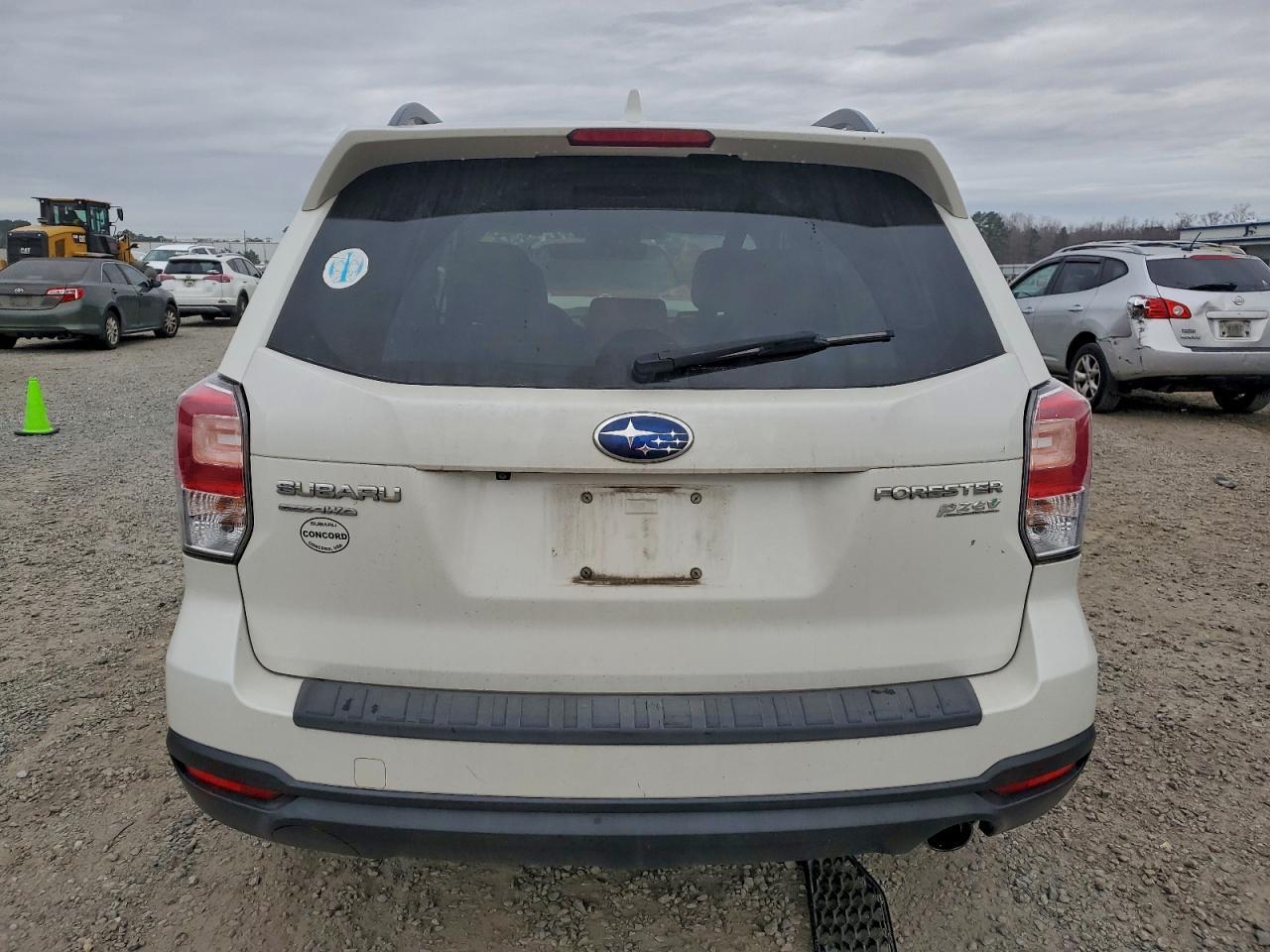 2017 SUBARU FORESTER
