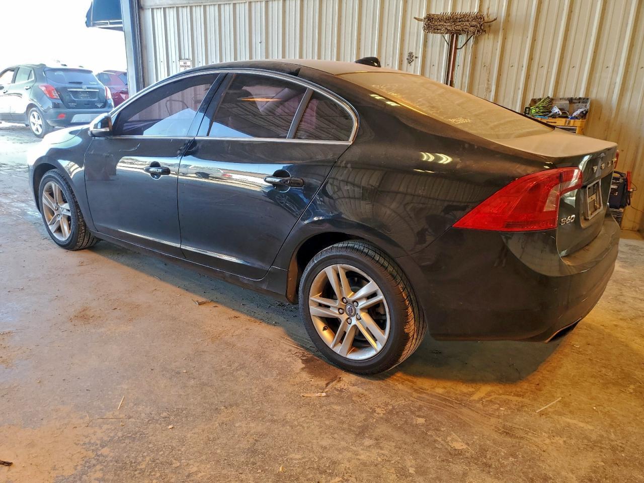 2015 VOLVO S60