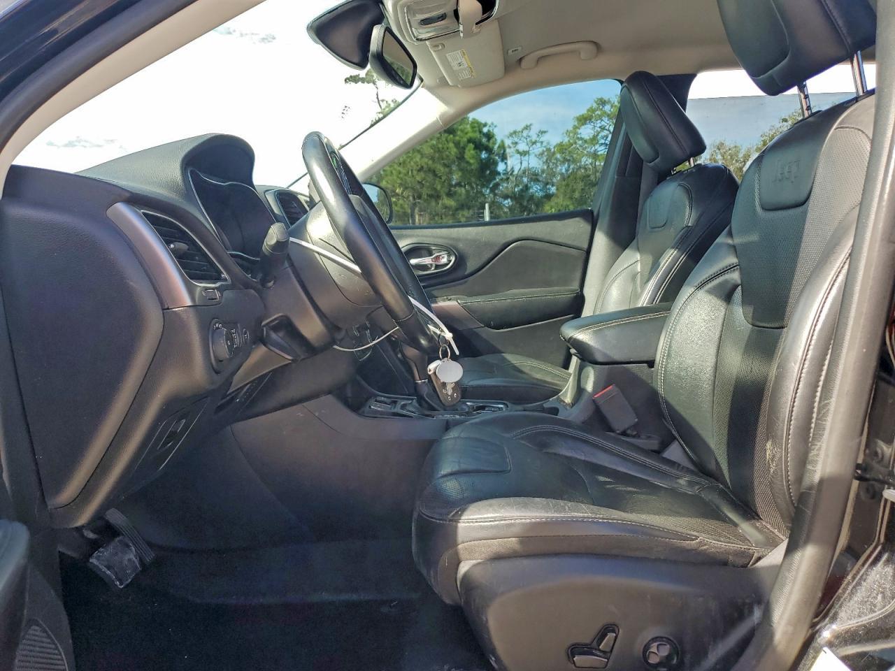 2019 JEEP CHEROKEE