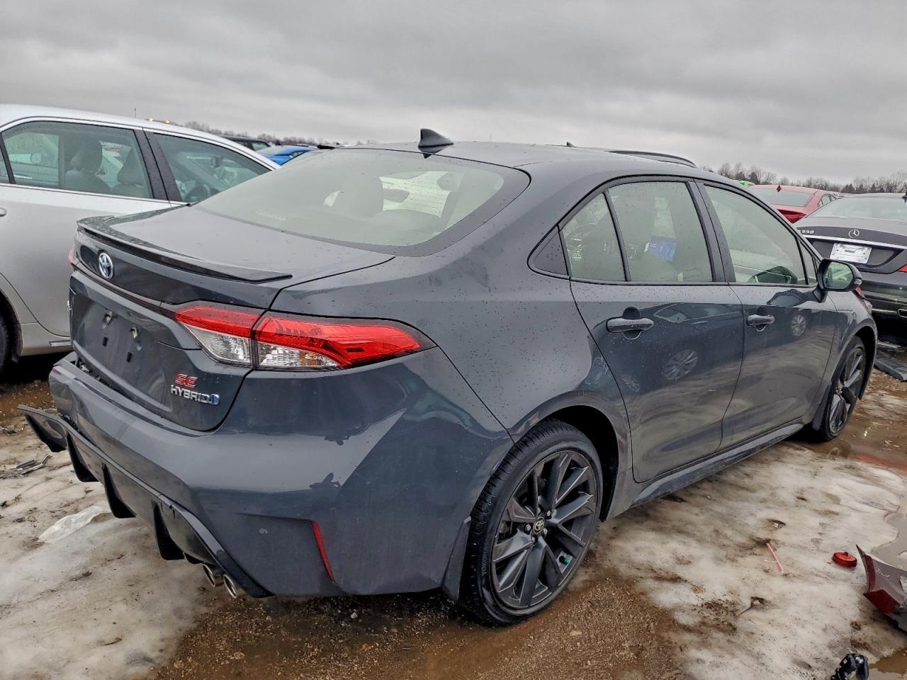 2024 TOYOTA COROLLA