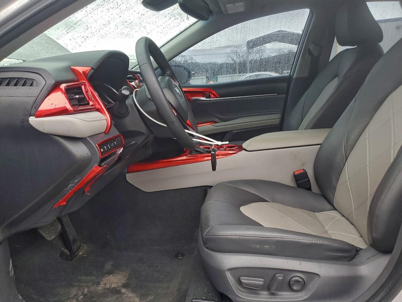 2018 TOYOTA CAMRY