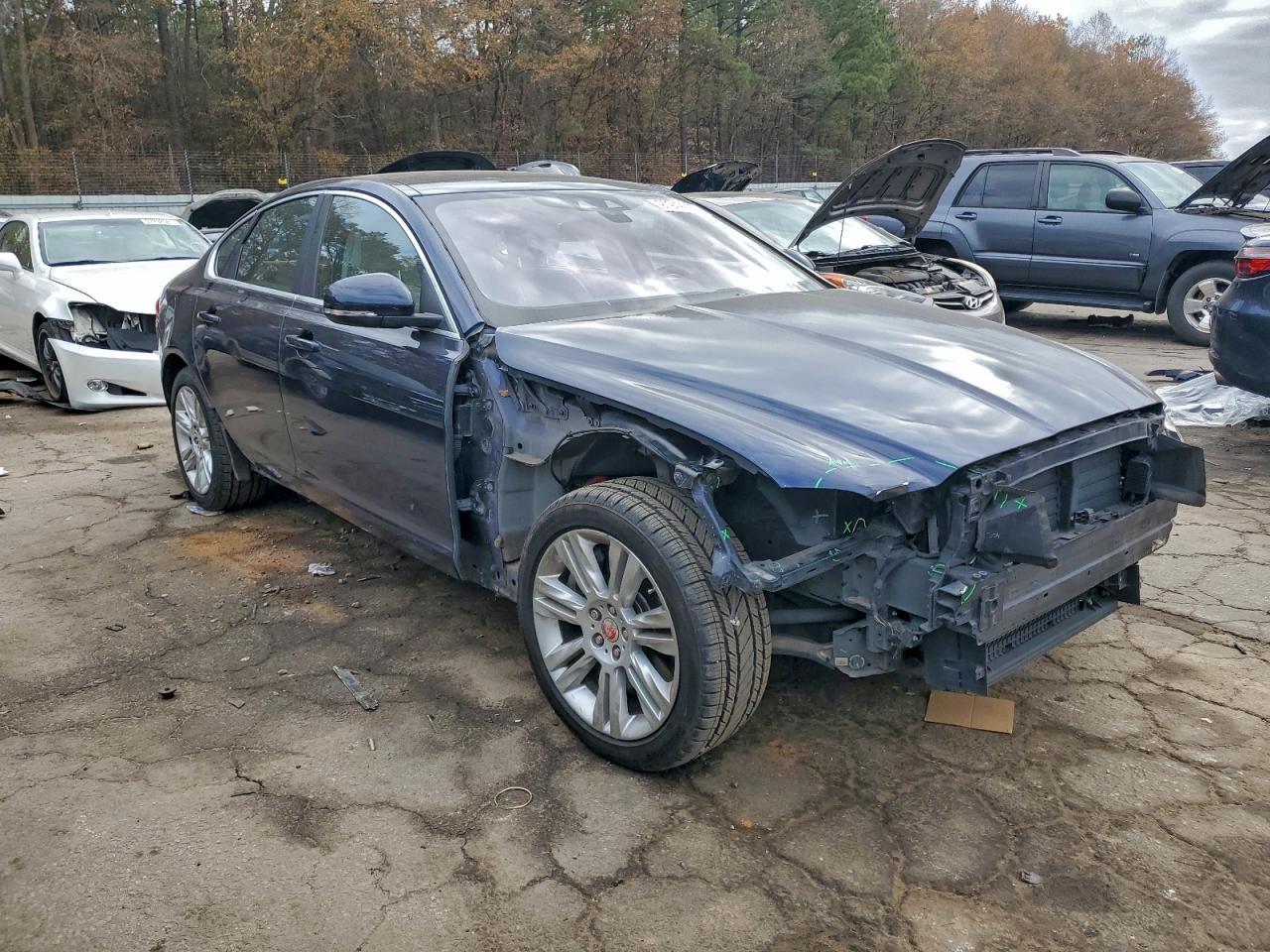 2017 JAGUAR XF
