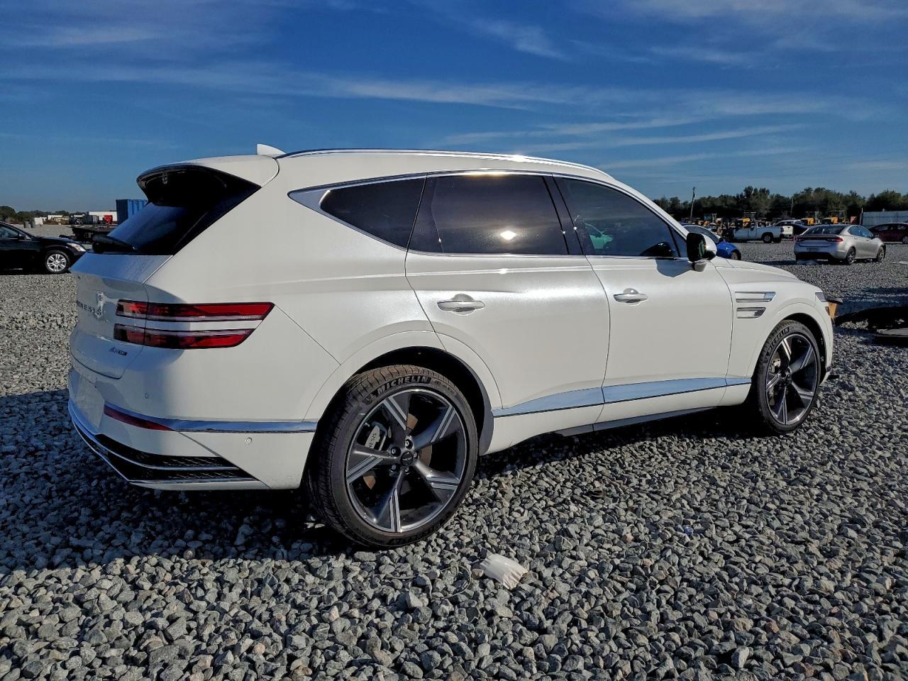 2025 GENESIS GV80