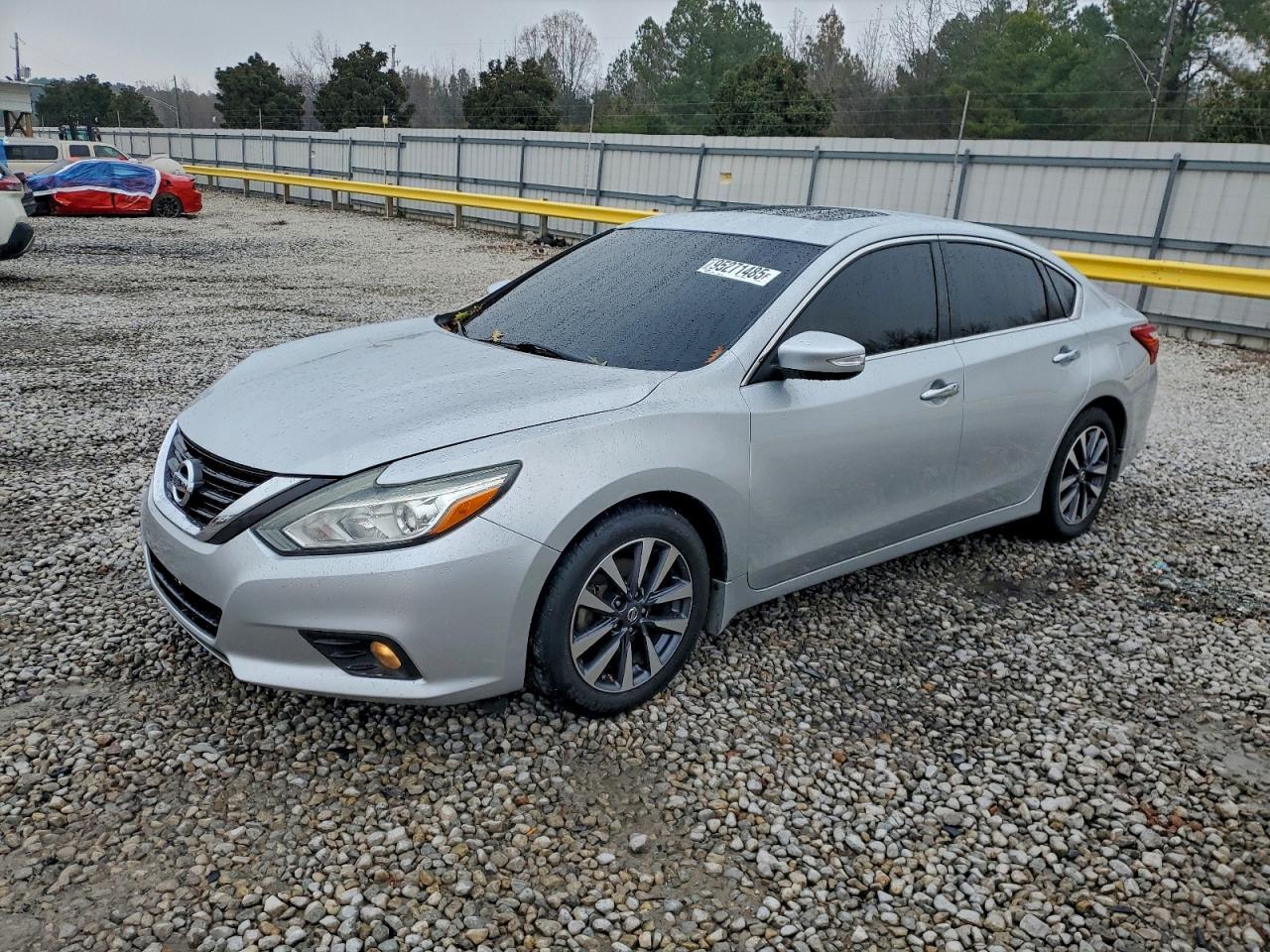 2017 NISSAN ALTIMA