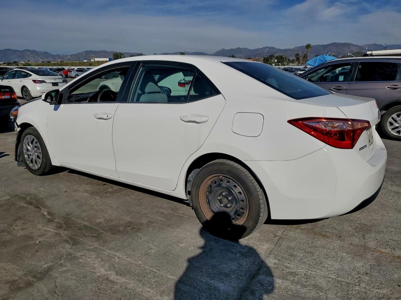 2018 TOYOTA COROLLA