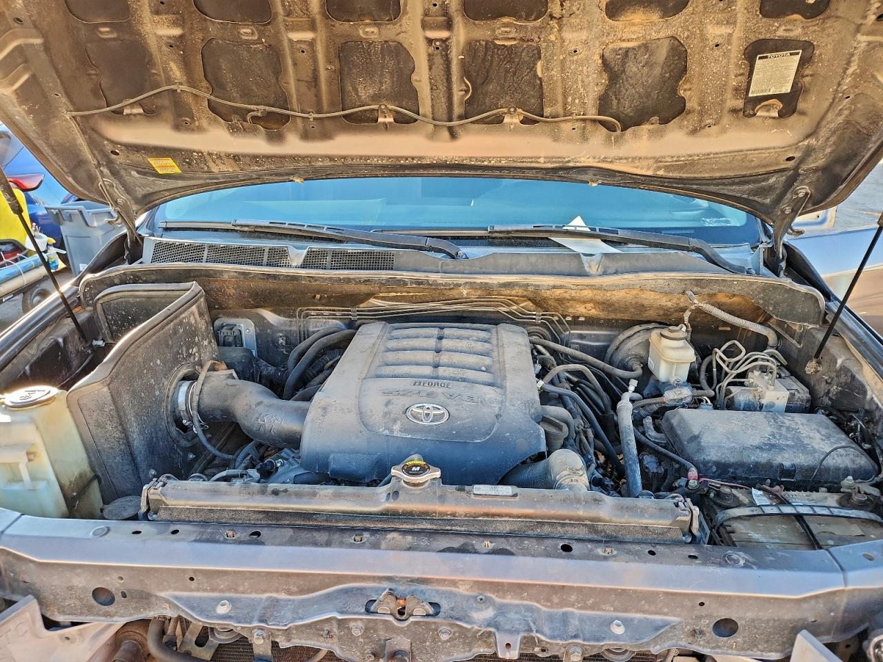 2012 TOYOTA TUNDRA