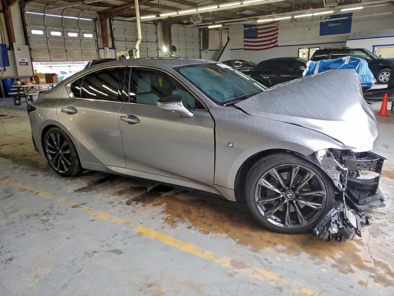 2022 LEXUS IS 350