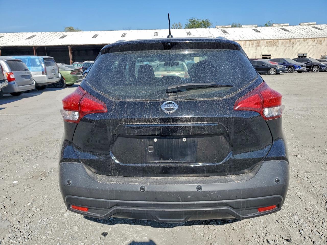 2020 NISSAN KICKS