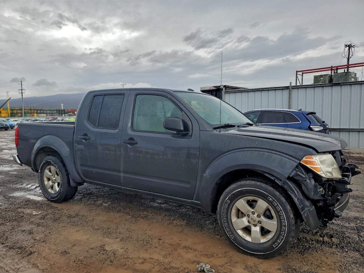 2013 NISSAN Frontier