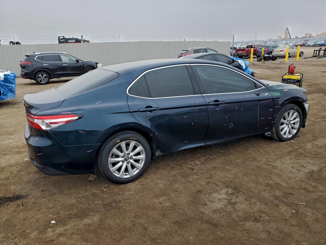 2018 TOYOTA CAMRY
