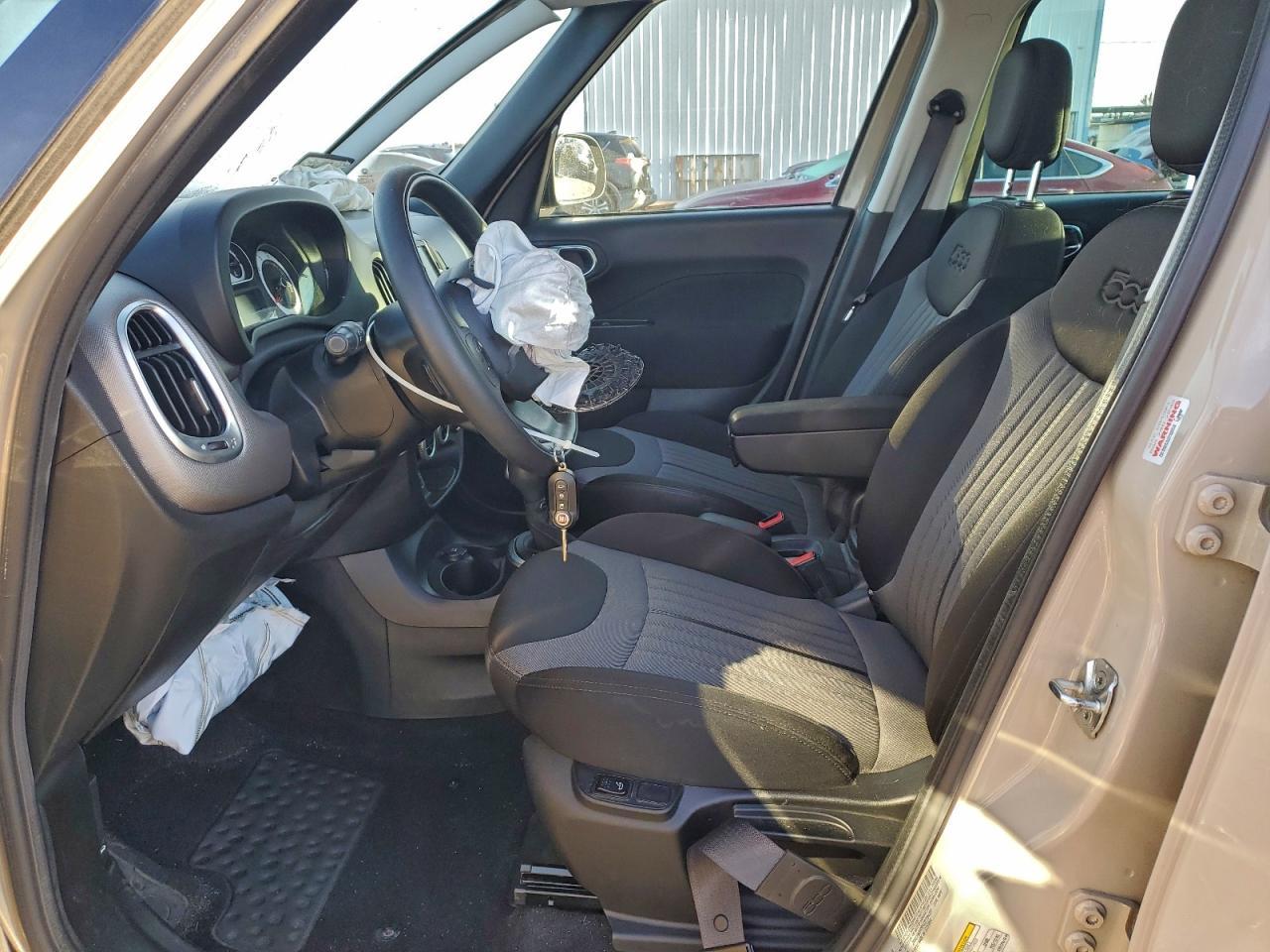 2017 FIAT 500L