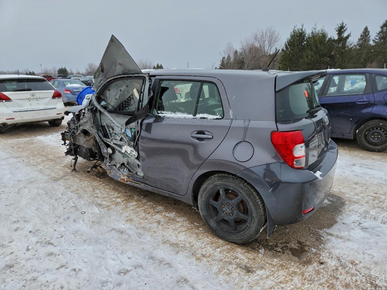 2013 TOYOTA SCION