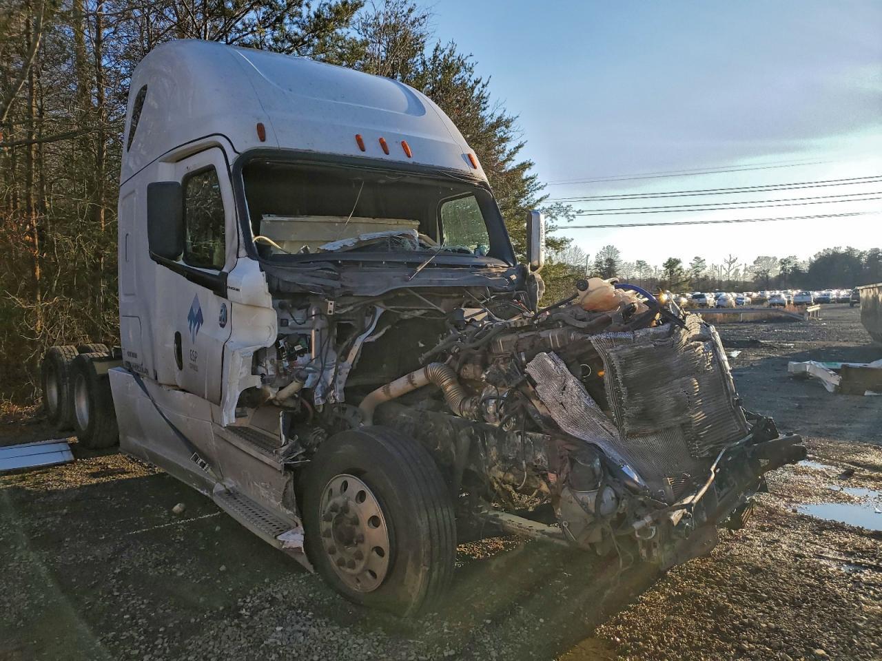 2018 FREIGHTLINER CASCADIA 126