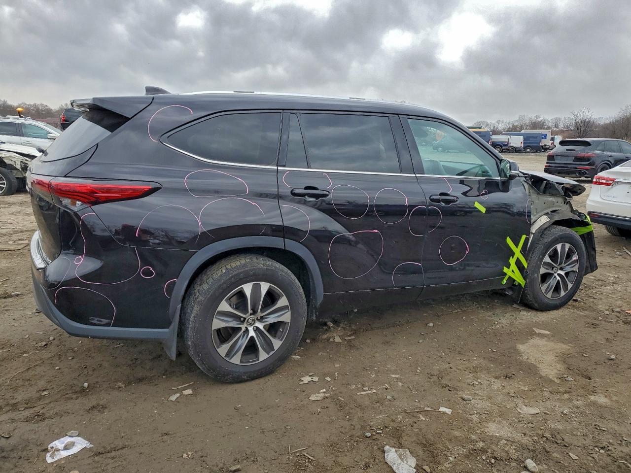 2021 TOYOTA HIGHLANDER