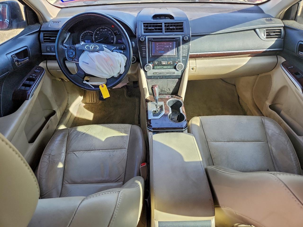 2014 TOYOTA CAMRY