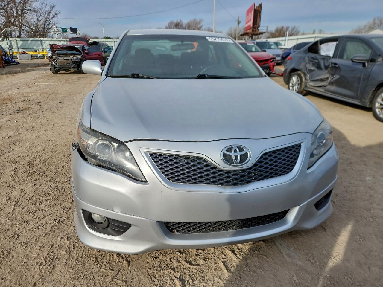 2011 TOYOTA CAMRY