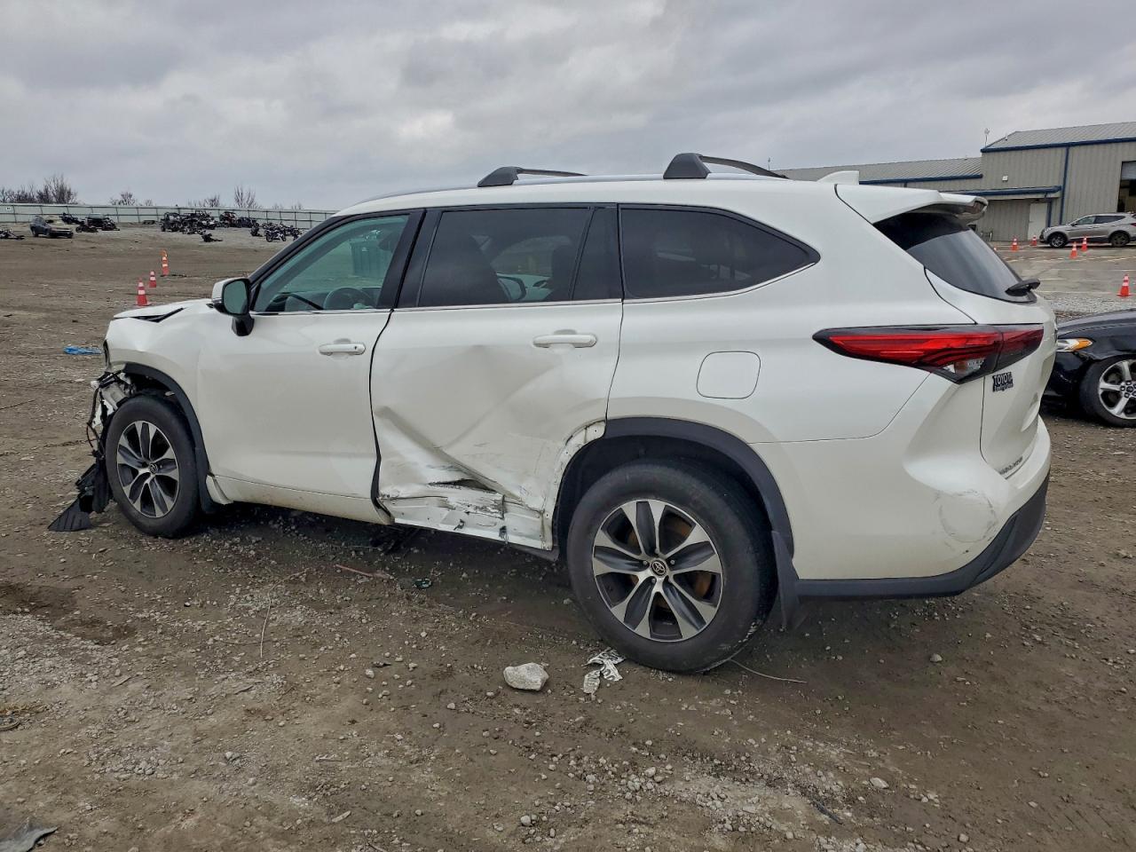 2020 TOYOTA HIGHLANDER