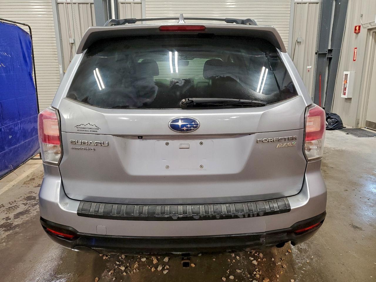 2017 SUBARU FORESTER