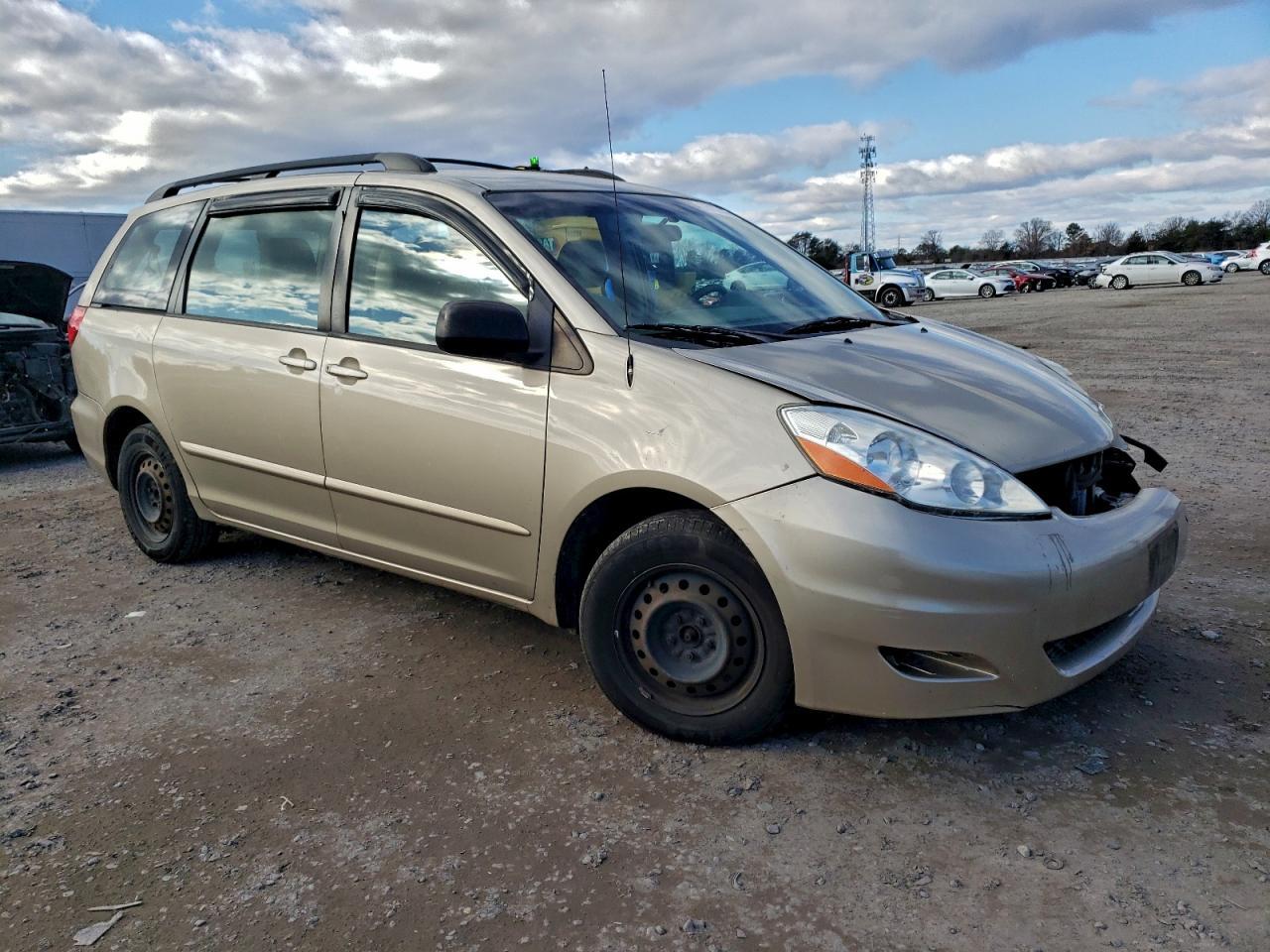 2009 TOYOTA SIENNA