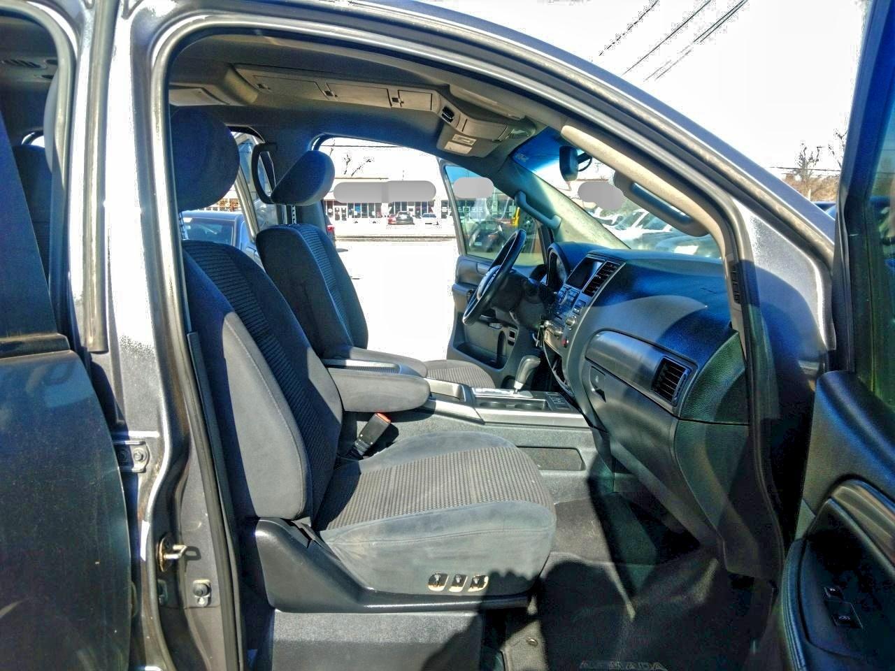 2013 NISSAN Armada