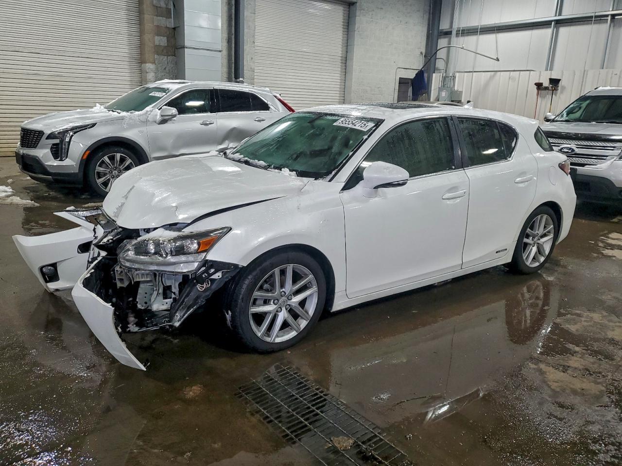 2014 LEXUS CT 200
