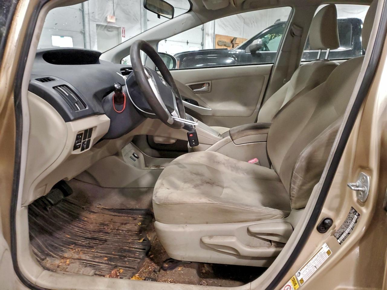 2010 TOYOTA PRIUS