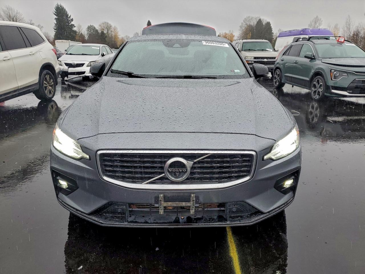 2019 VOLVO S60