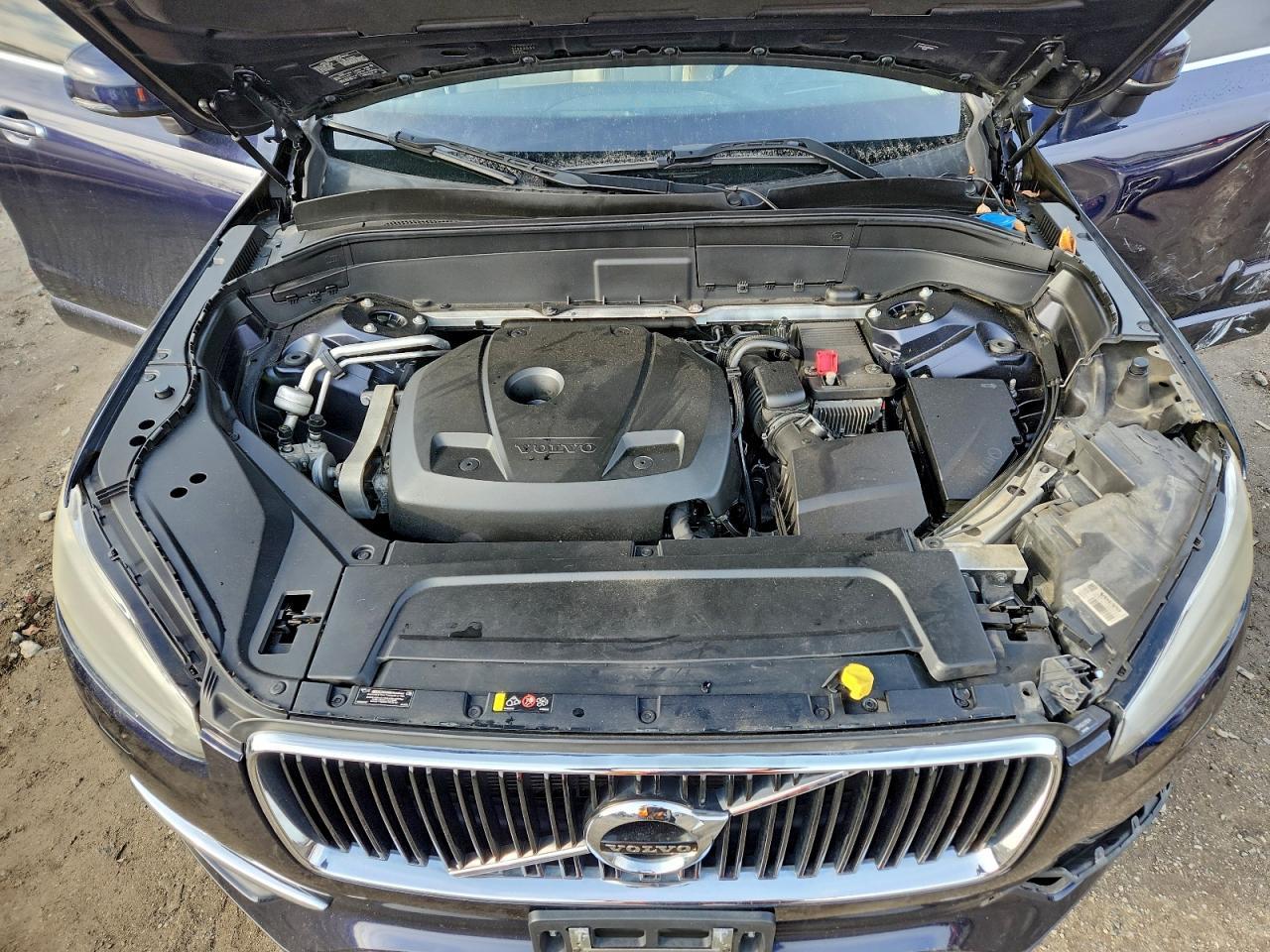 2016 VOLVO XC90
