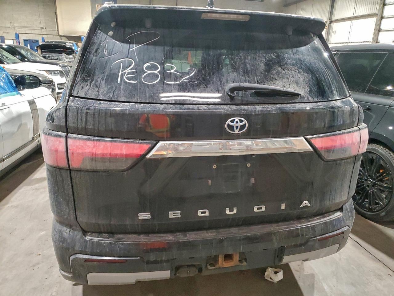 2023 TOYOTA Sequoia