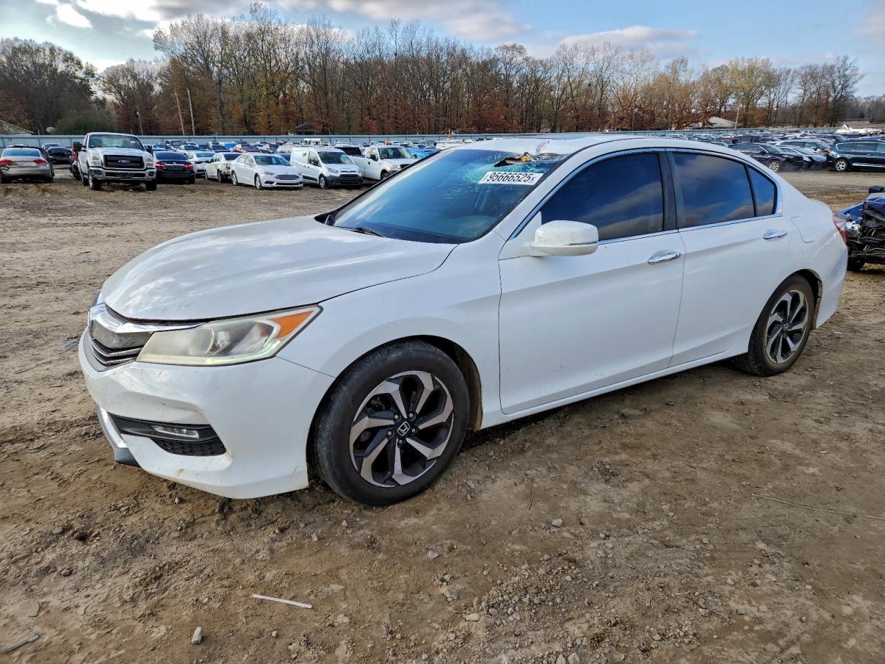 2017 HONDA ACCORD