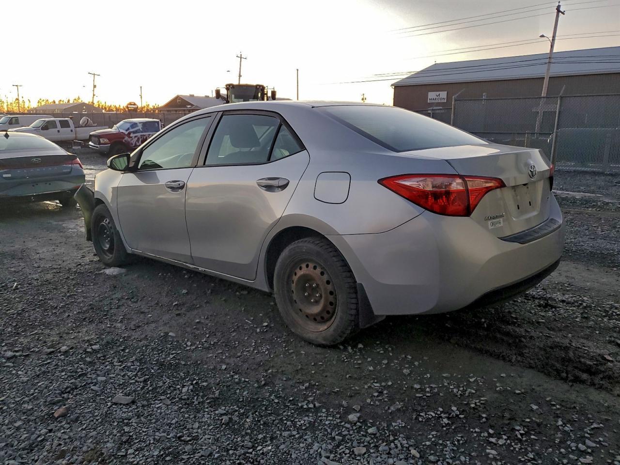 2018 TOYOTA COROLLA