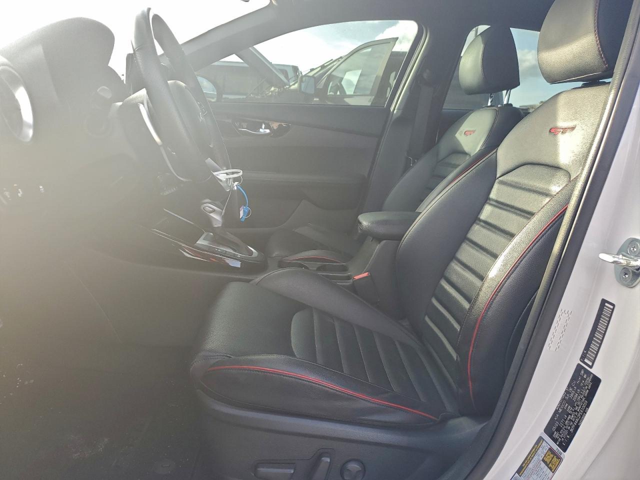 2023 KIA FORTE