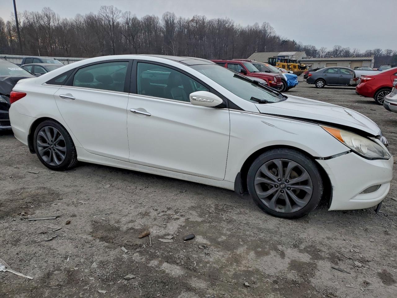 2013 HYUNDAI SONATA